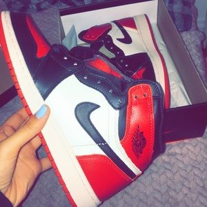 Air Jordan 1 bred toe
